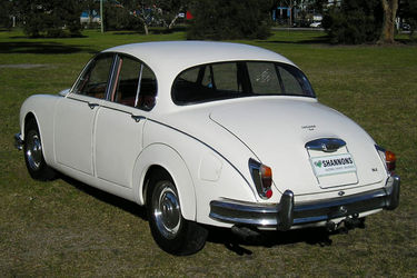 Jaguar MkII 34