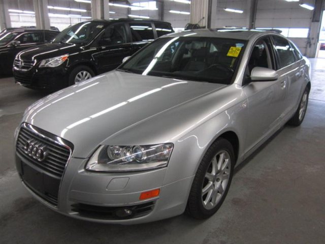 Audi A4 32L