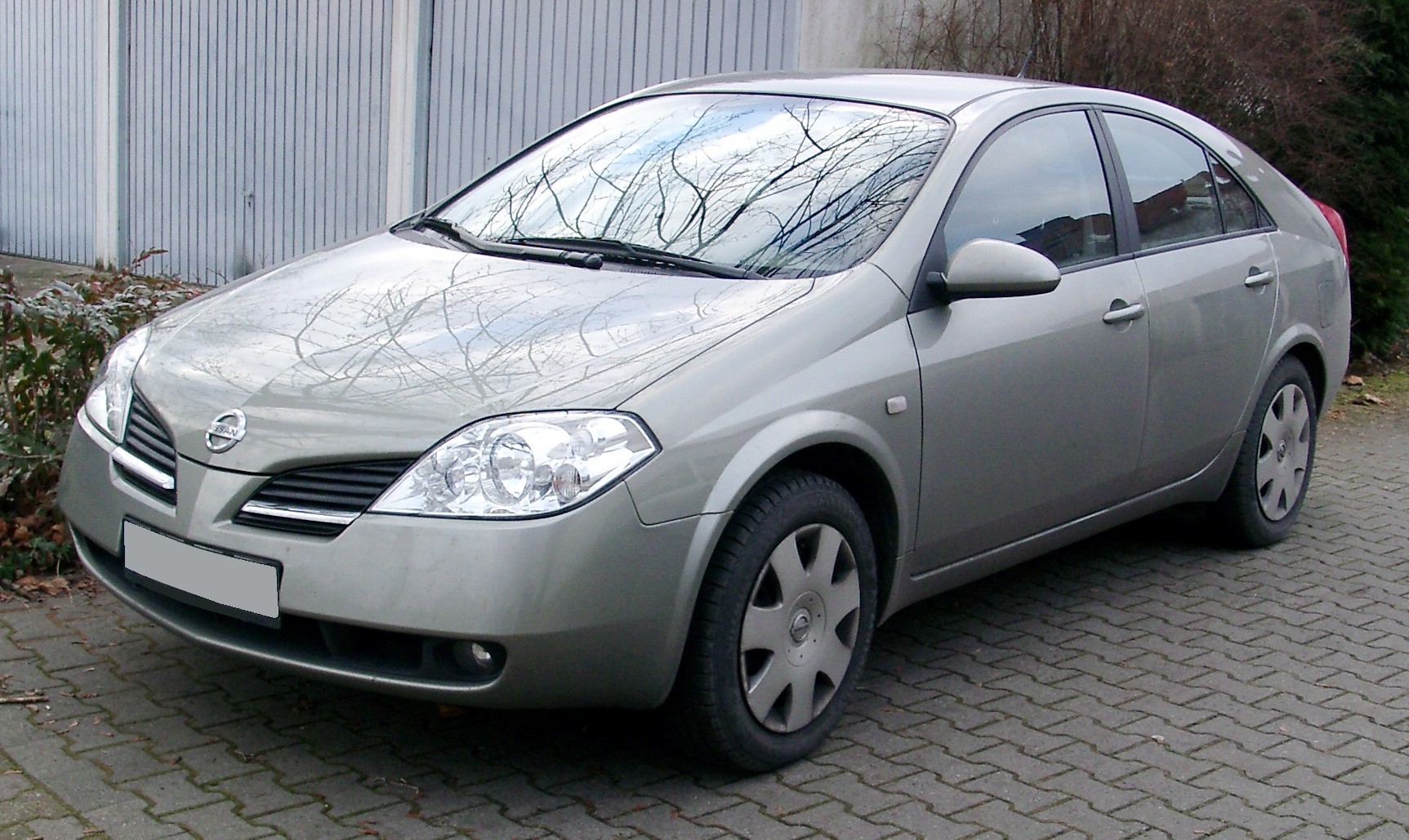 Nissan Primera 18