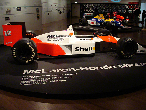 McLaren MP414