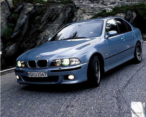 BMW 528