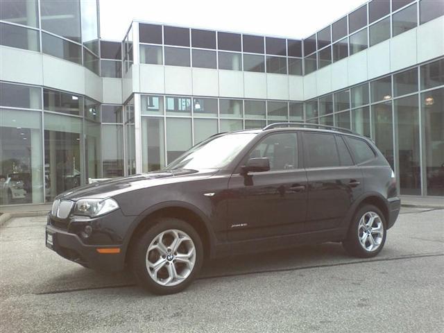 BMW X3 30i