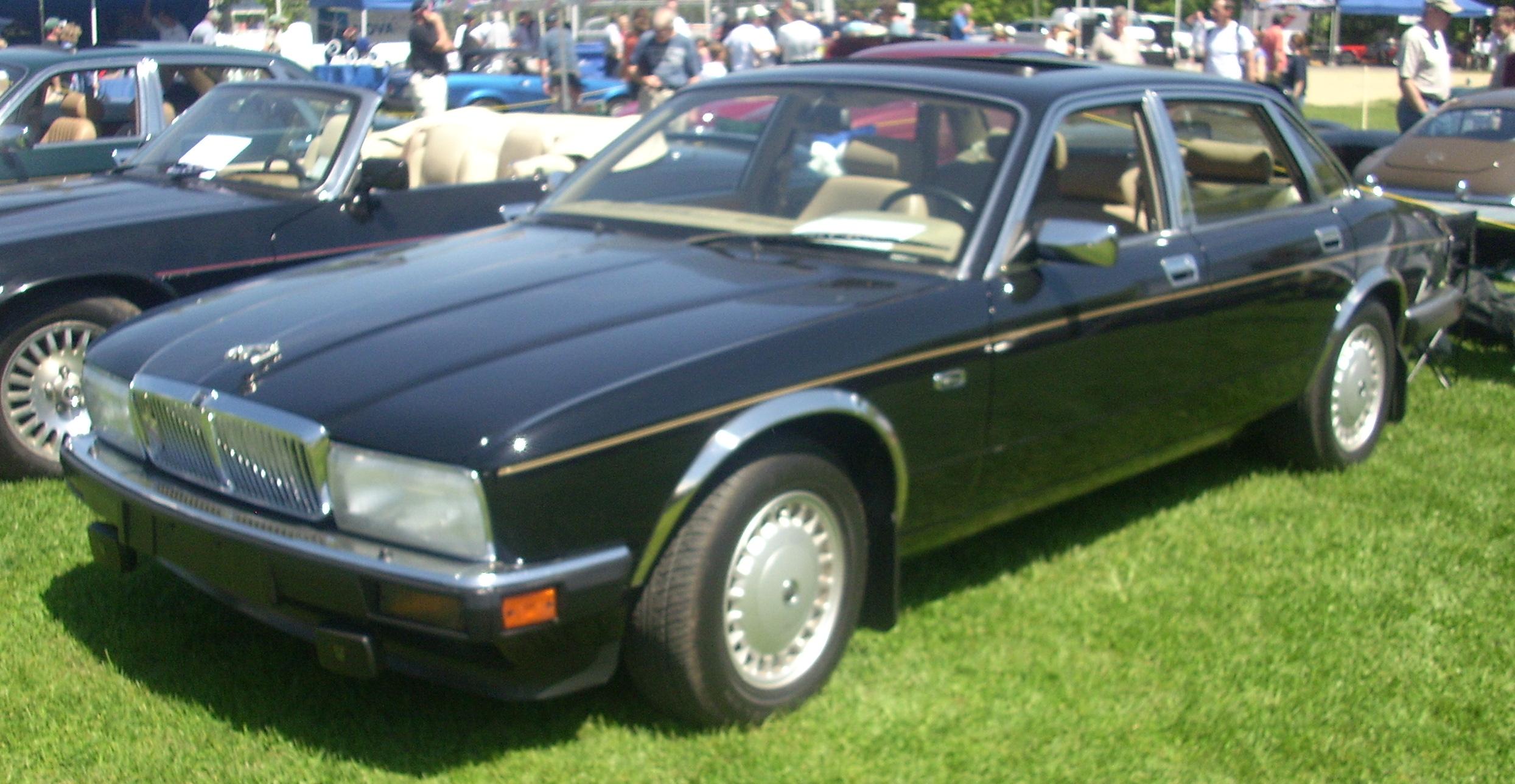 Jaguar XJR 40