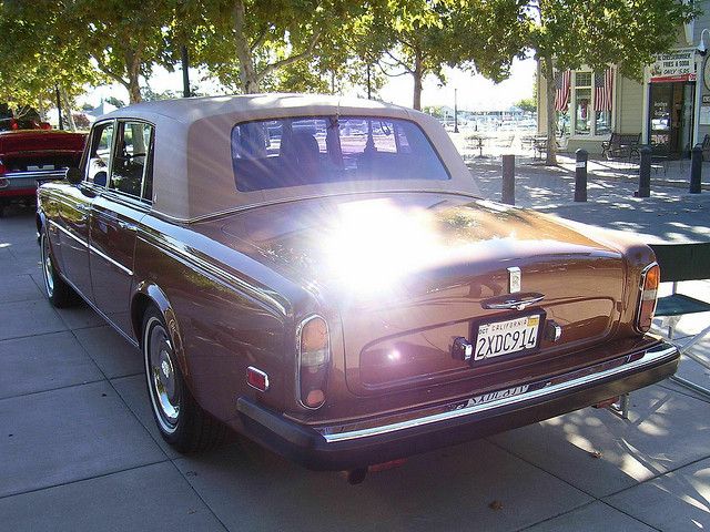 Rolls Royce Silver Shadow Long Whellbase Saloon