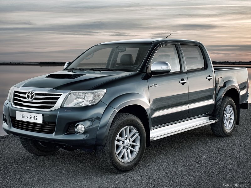 Toyota Hilux X-CAB 4 WD DLX