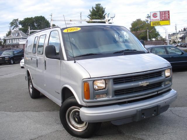 Chevrolet Chevy Van 3500