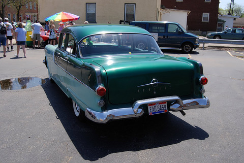 Pontiac Chieftain 870 4-dr Sedan