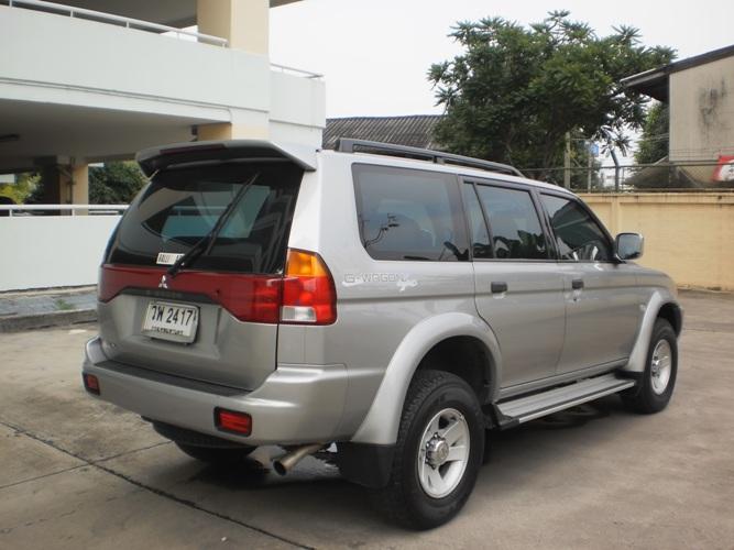 Mitsubishi Strada G-Wagon