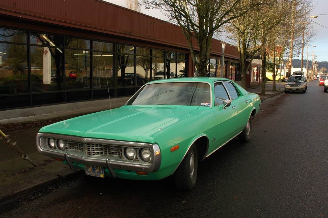 Dodge Coronet Custom sedan