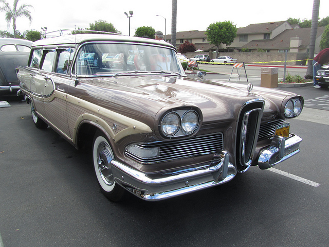 Edsel Bermuda wagon