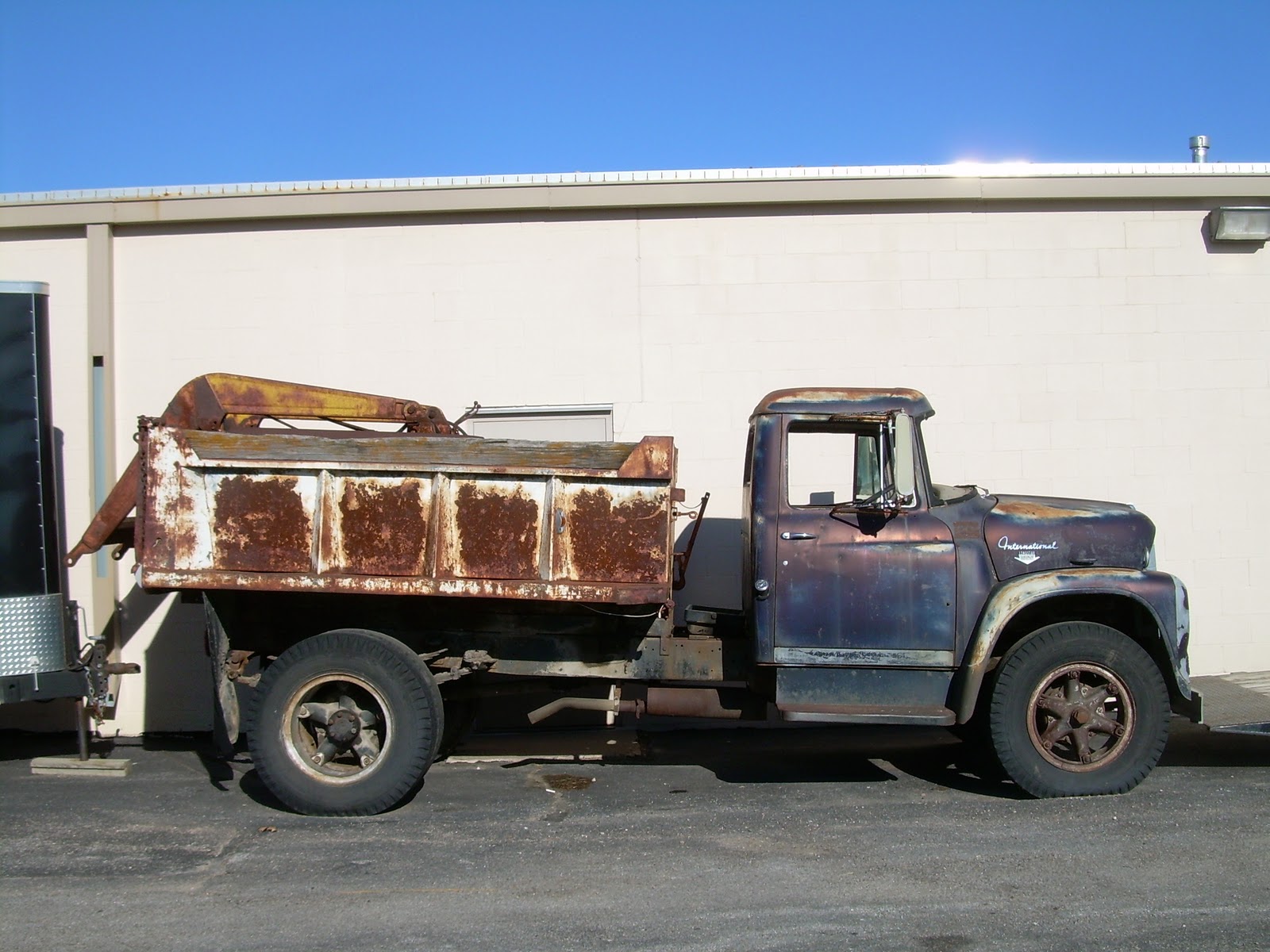 International Harvester Loadstar 1600