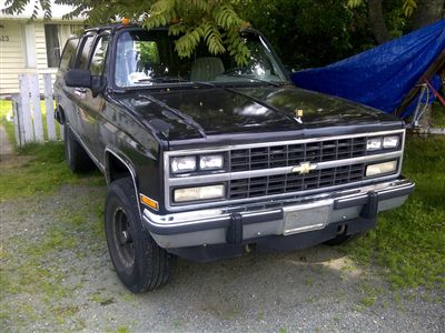 GMC Suburban SLT 1500