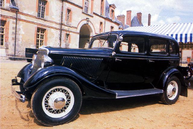 Ford Fordor Deluxe 33