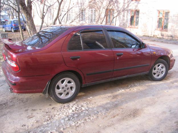 Nissan Almera 16 GX