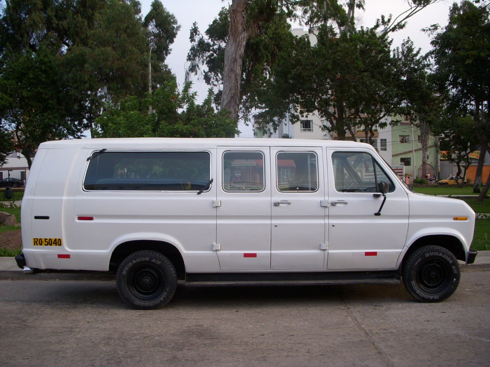 Ford Econoline 350