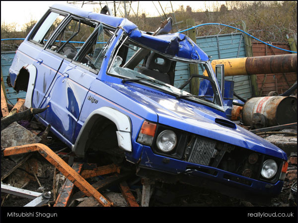 Nissan Prairie 20 J6