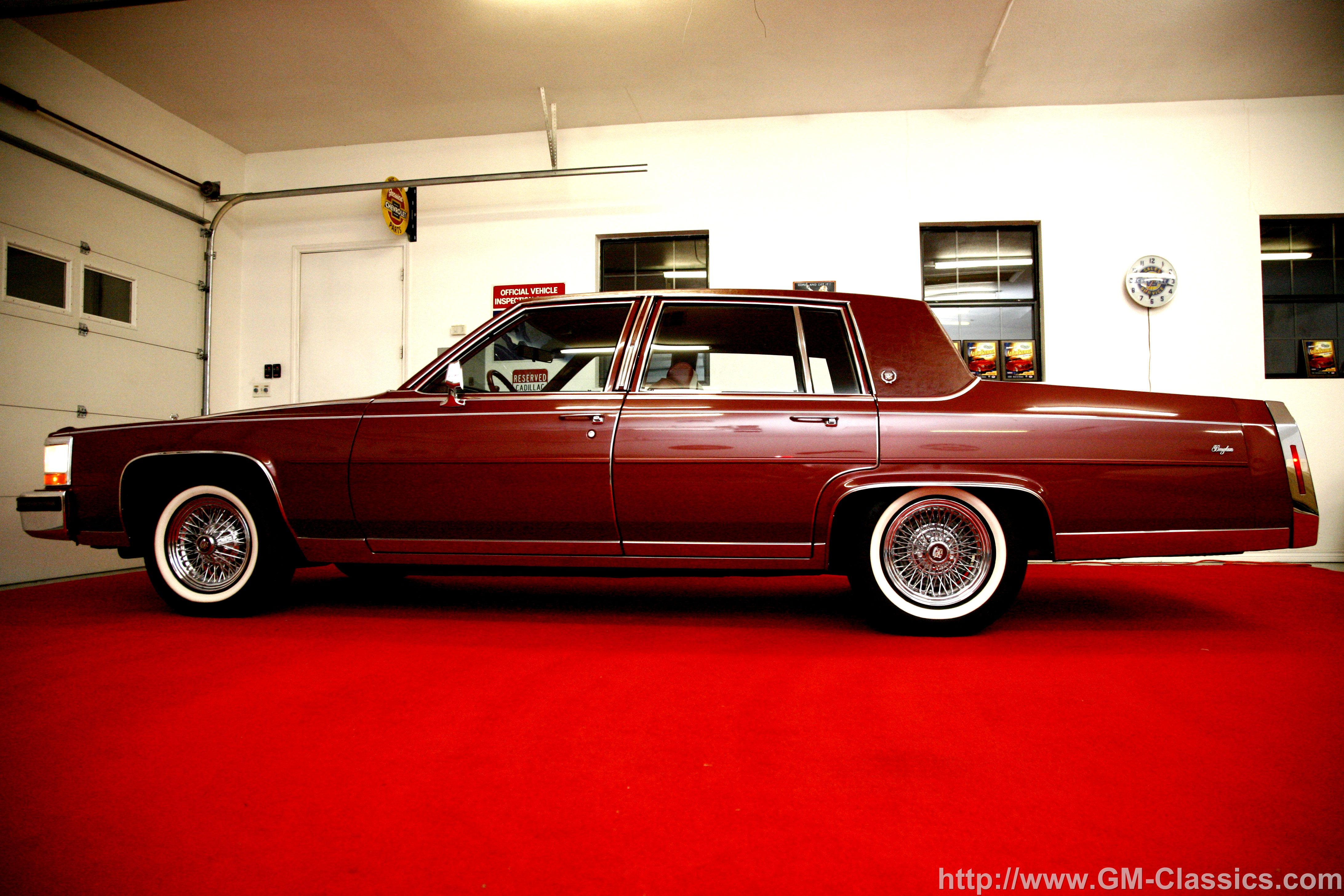 Cadillac Fleetwood Brougham