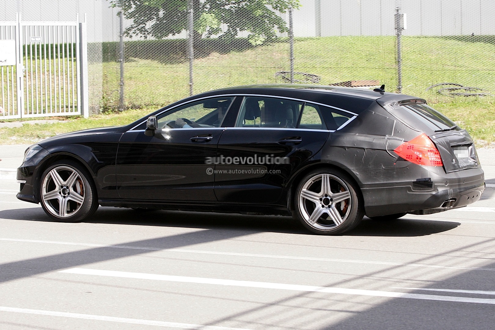 Mercedes-Benz CLS 63 AMG Mercedes-Benz CLS 63 AMG