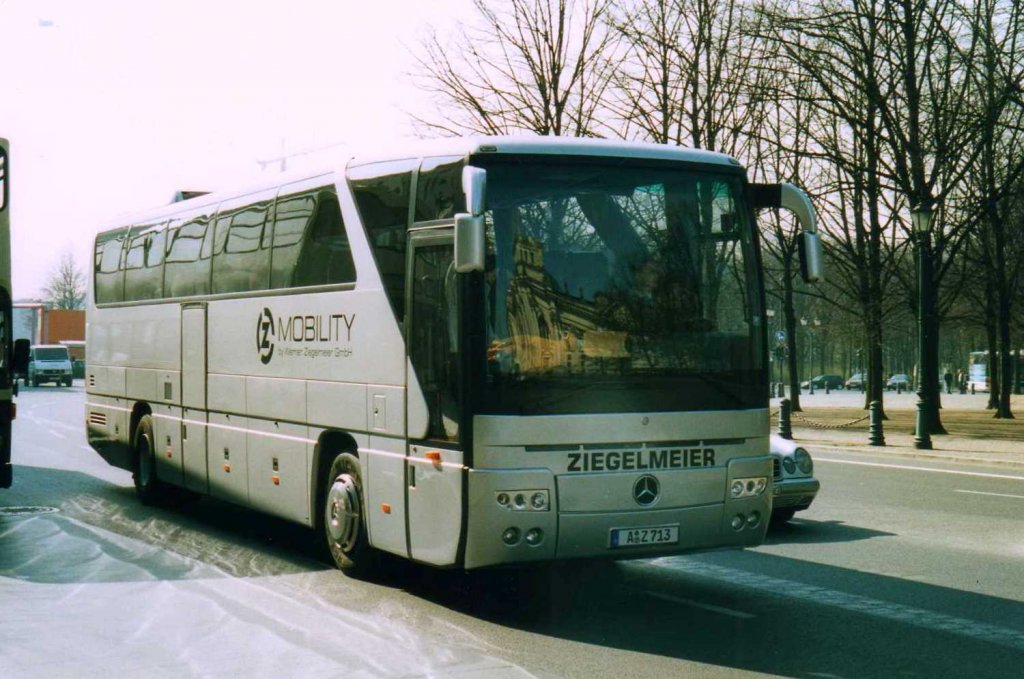 Mercedes-Benz O350 RHD Tourismo