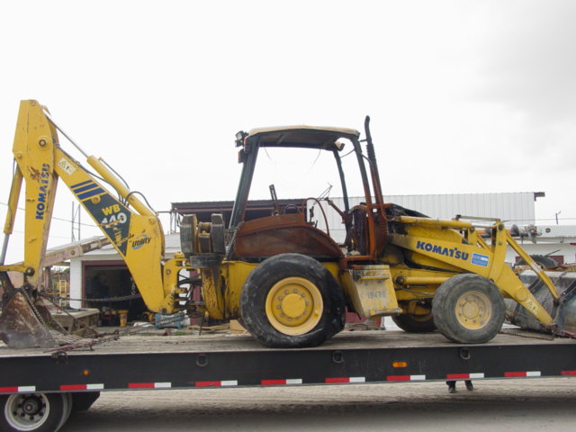 Komatsu WB140