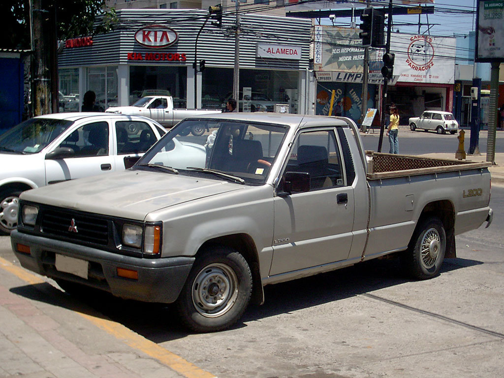 Mitsubishi L200 1800