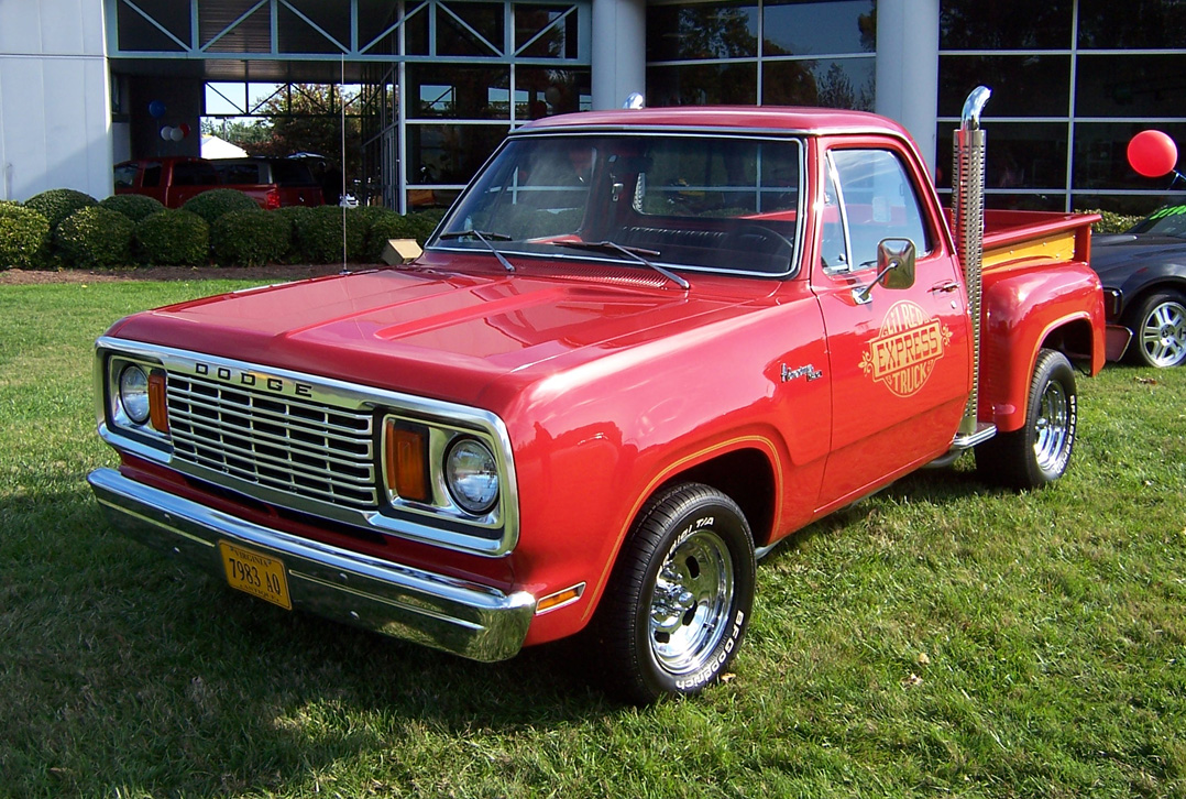 Dodge Custom 150 Lil Red Express Truck:picture # 8 , reviews, news, specs,  buy car