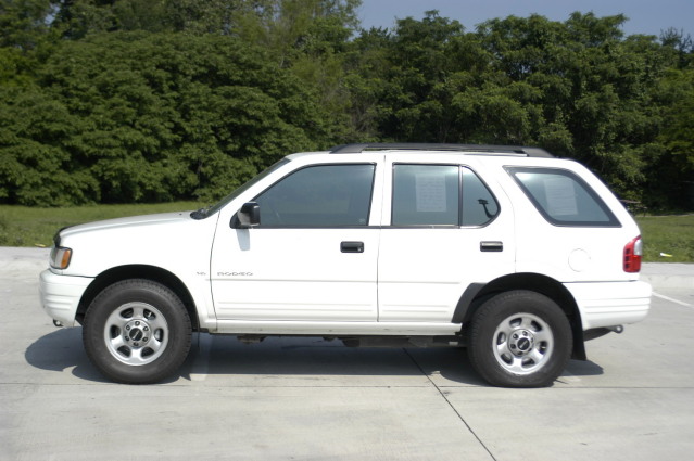 Isuzu Rodeo LS V6