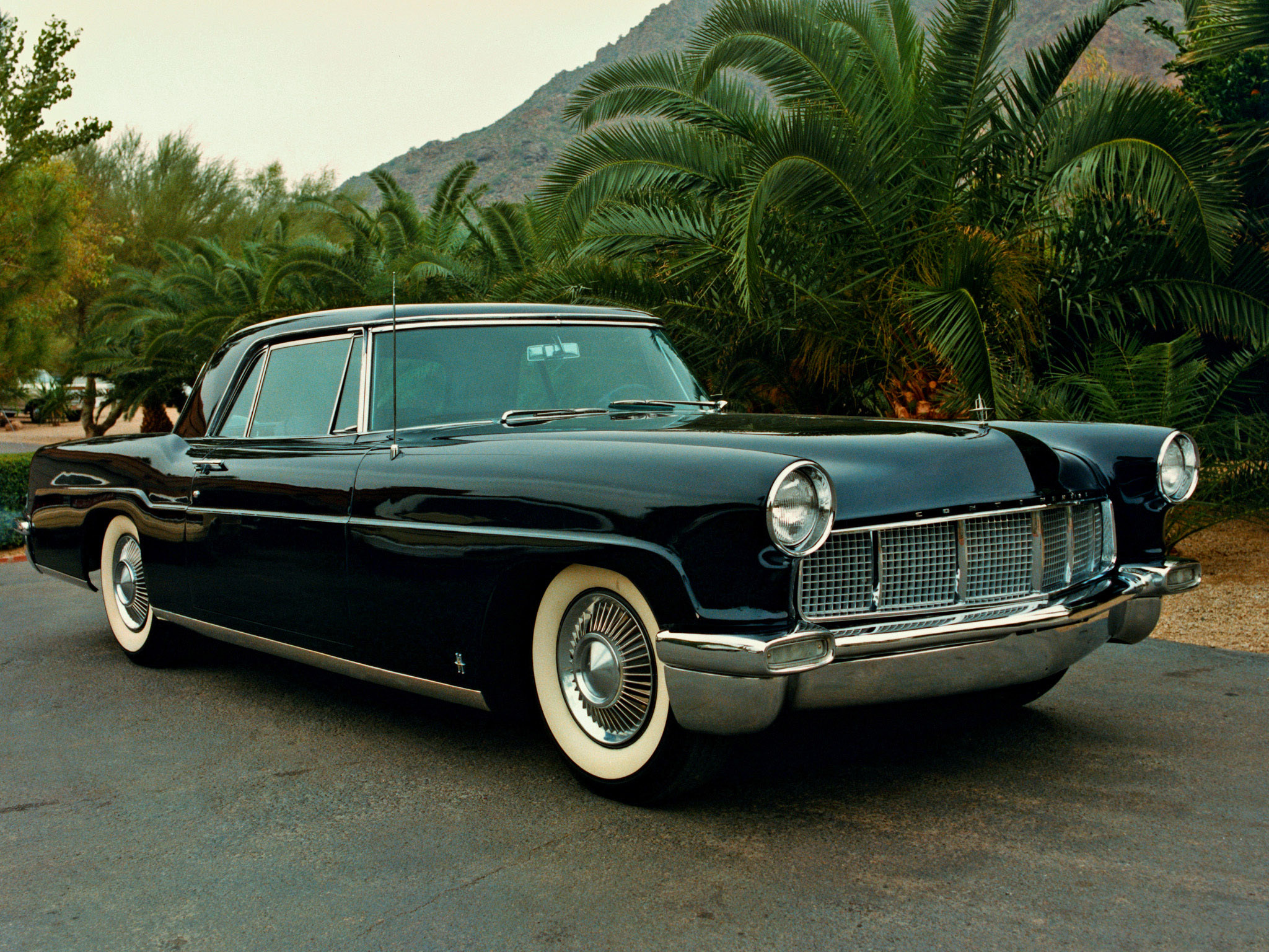 Lincoln Continental Mark II