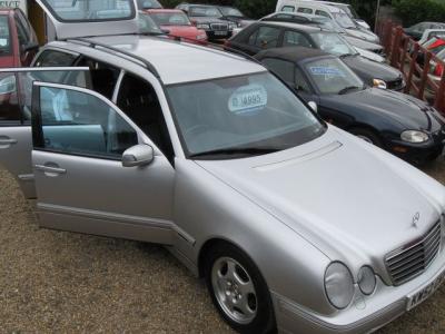 Mercedes-Benz E240 Estate