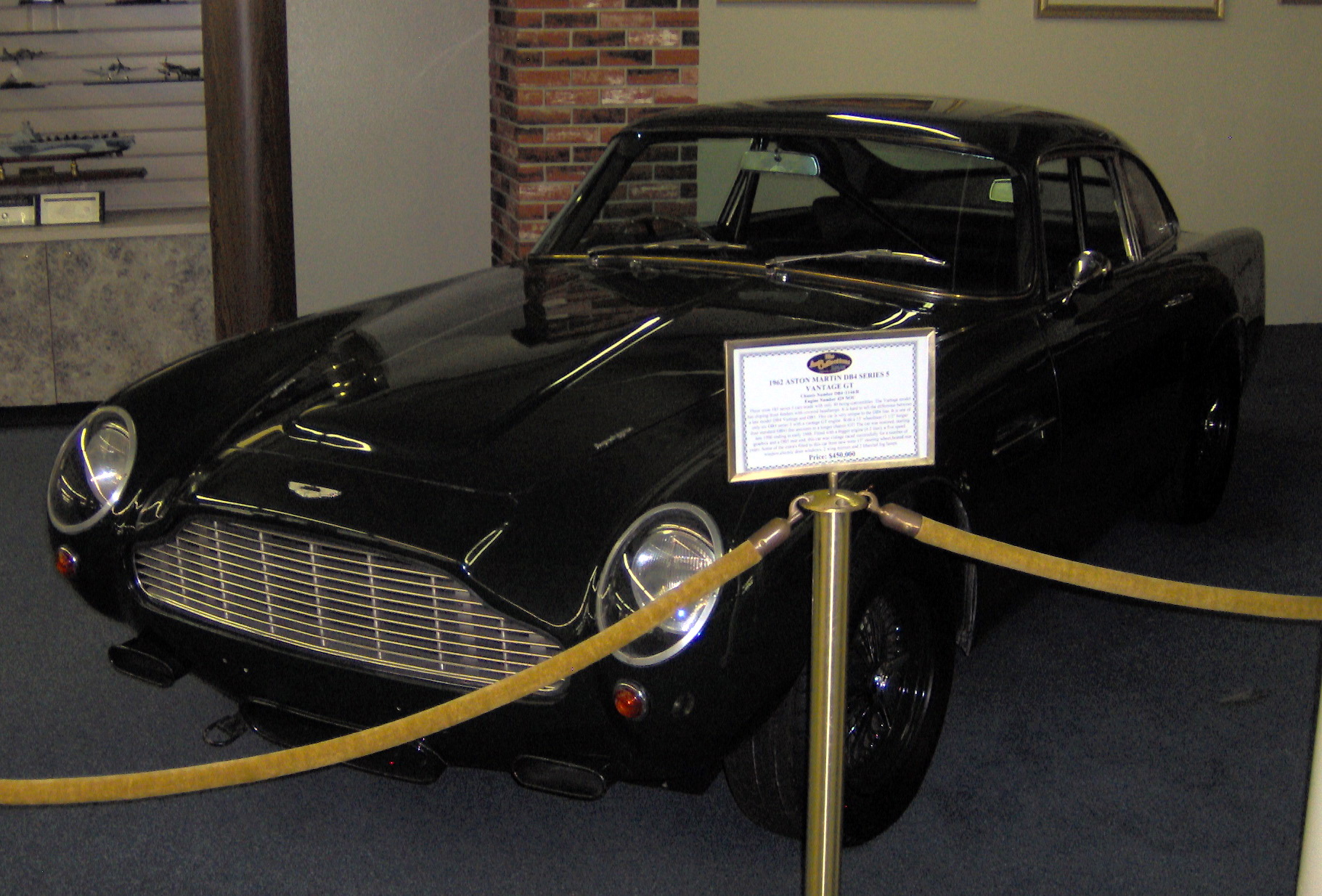 Aston Martin DB4 Series 5 Vantage GT