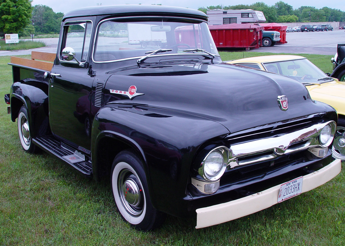 Ford F-100 pickup