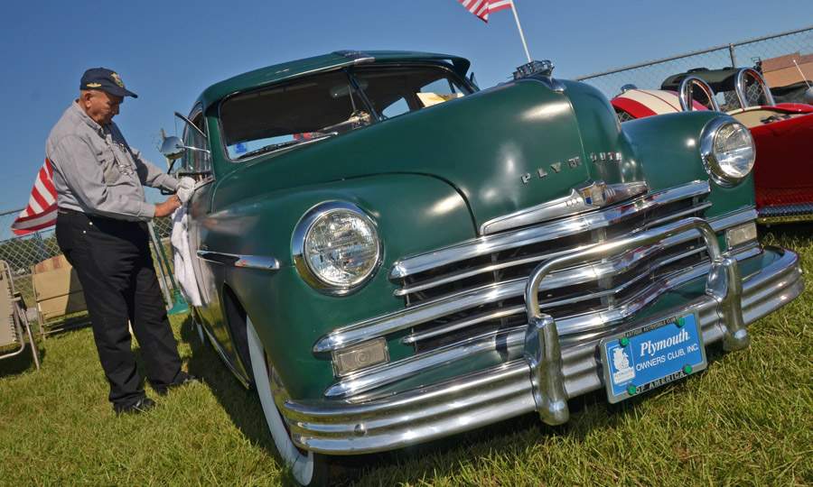 Dodge D-5 Special de luxe sedan