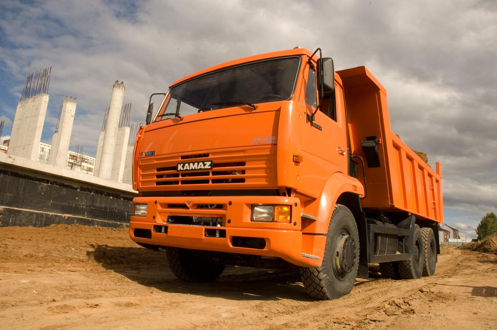 KamAZ 6520