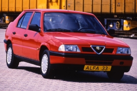 Alfa Romeo 33 17 16V