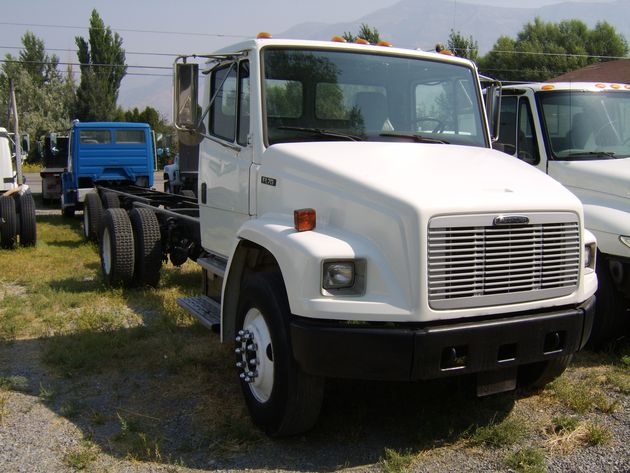 Freightliner FL70