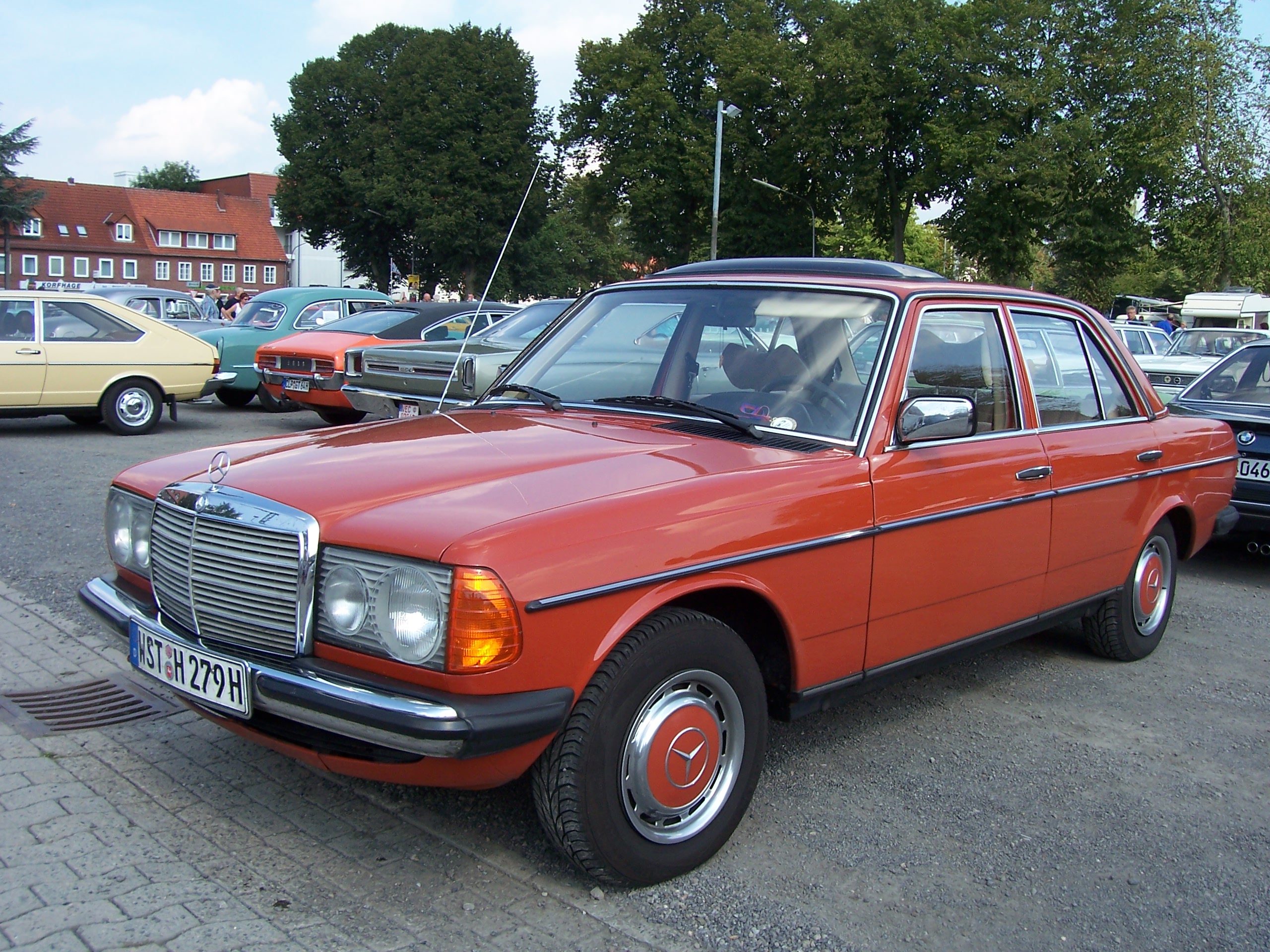 Mercedes-Benz 200