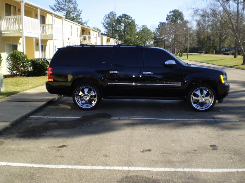 Chevrolet Suburban LTZ