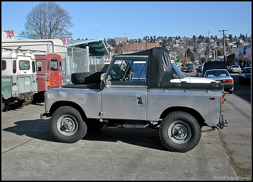 Land Rover 88 series 2