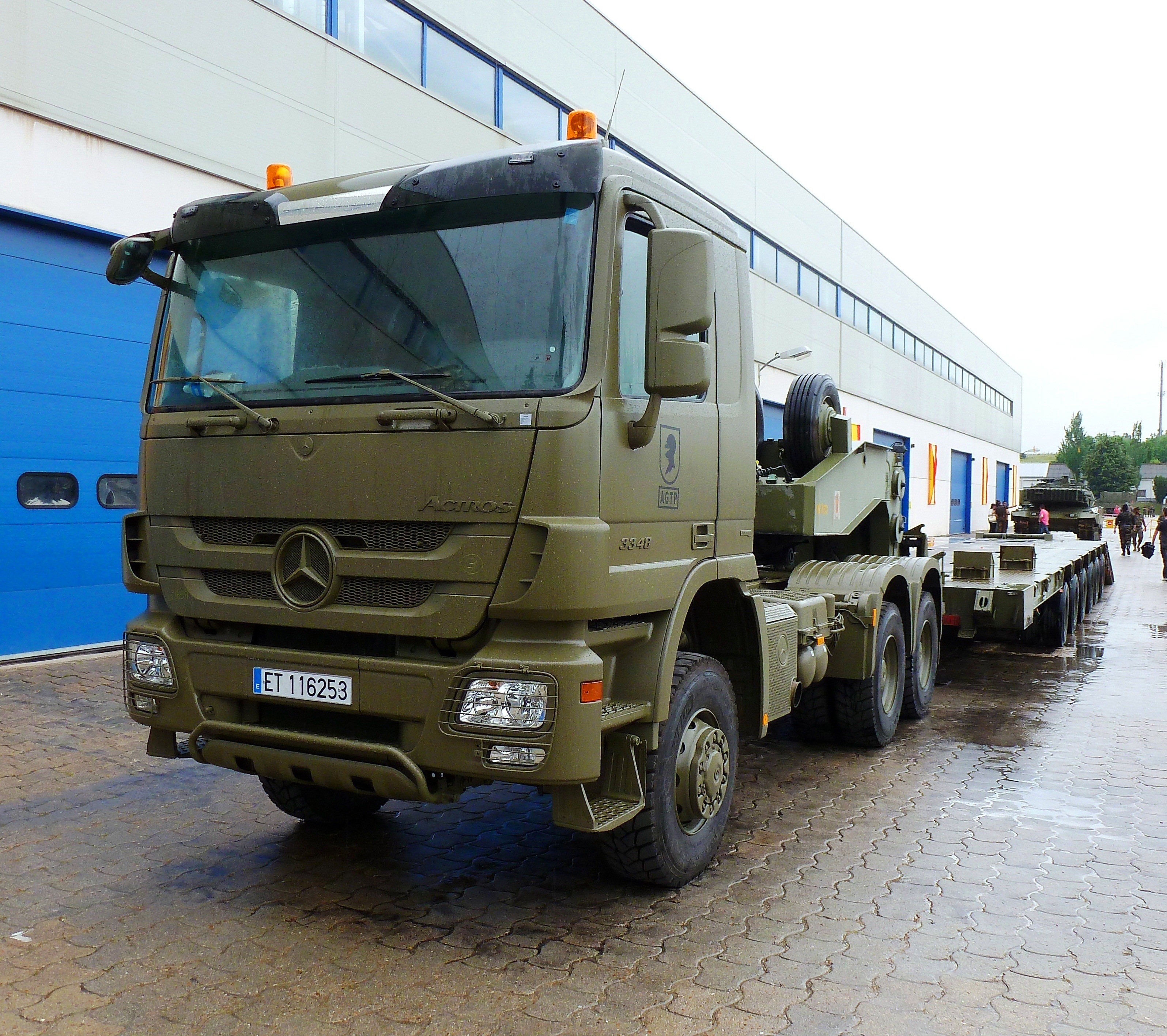 Mercedes-Benz Actros 3348