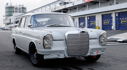 Mercedes-Benz 220 Heckflosse