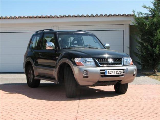 Mitsubishi Montero GLS 32