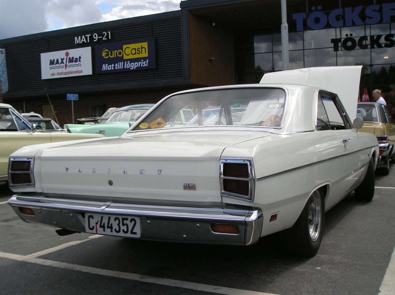 Chrysler Valiant VG 2dr HT