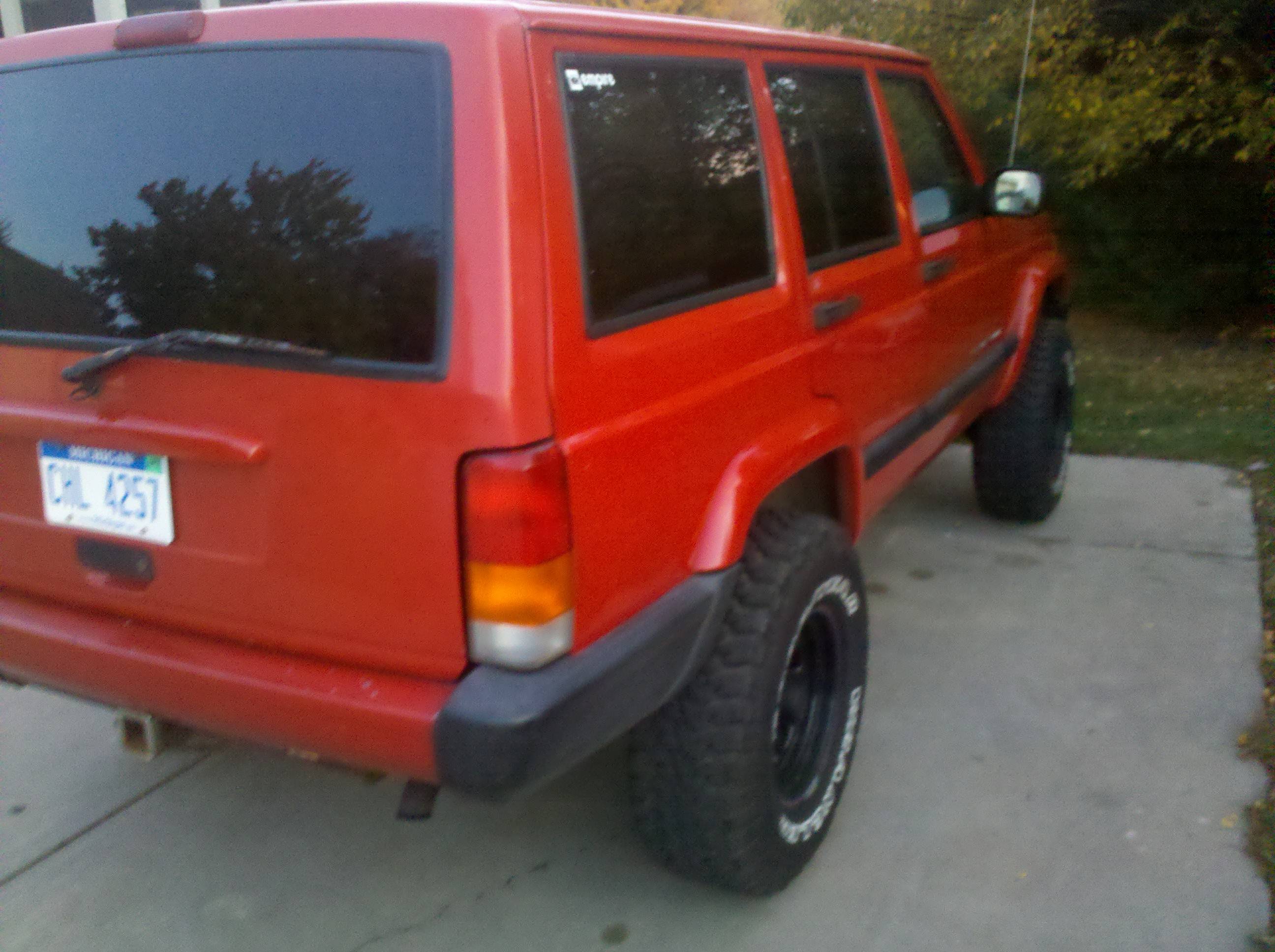 Jeep Cherokee 40L