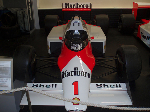 McLaren MP43 formula 1