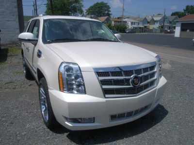 Cadillac Escalade Hybrid Platinum Edition