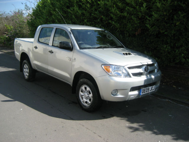 Toyota Hilux 25 D-4D Turbo Crew Cab 4x4