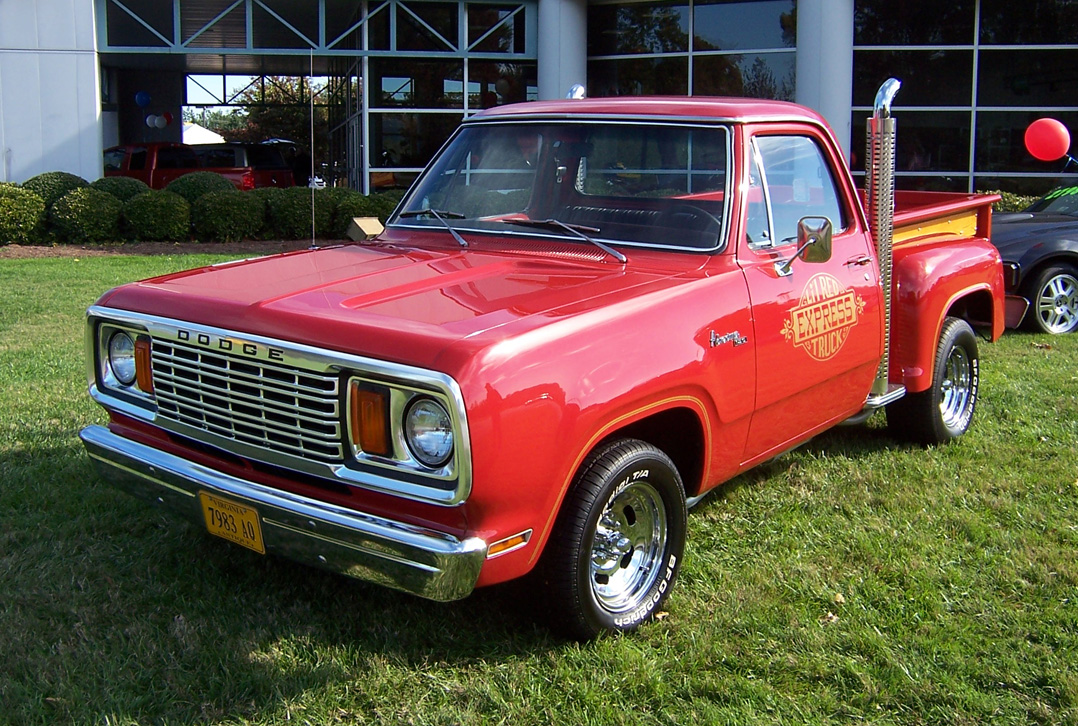 Dodge Adventurer 100 Lil Red Express