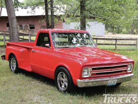 Chevrolet C-10 Custom Suburban