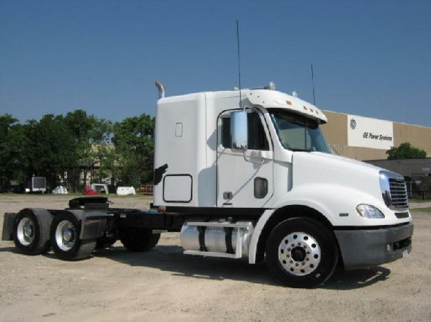 Freightliner CL112 Columbia