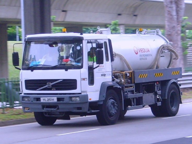 Volvo FL250